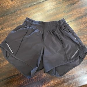 Lululemon Hotty Hot 2, tall (4”), Size 0, black